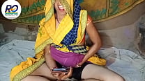 Village Bhabhi Saree Removing Finger