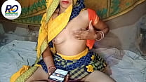 Village Bhabhi Saree Removing Finger